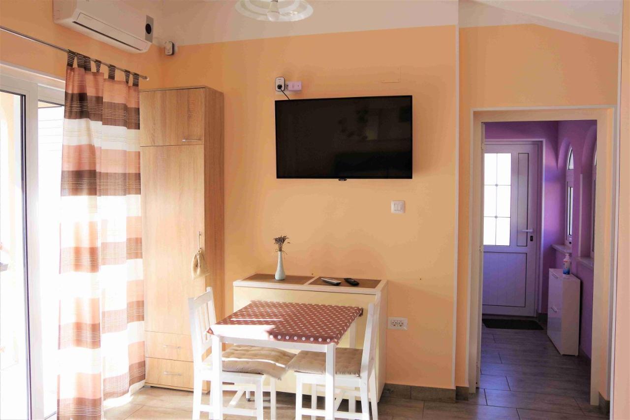 Appartamento Lukovo Panorama Esterno foto